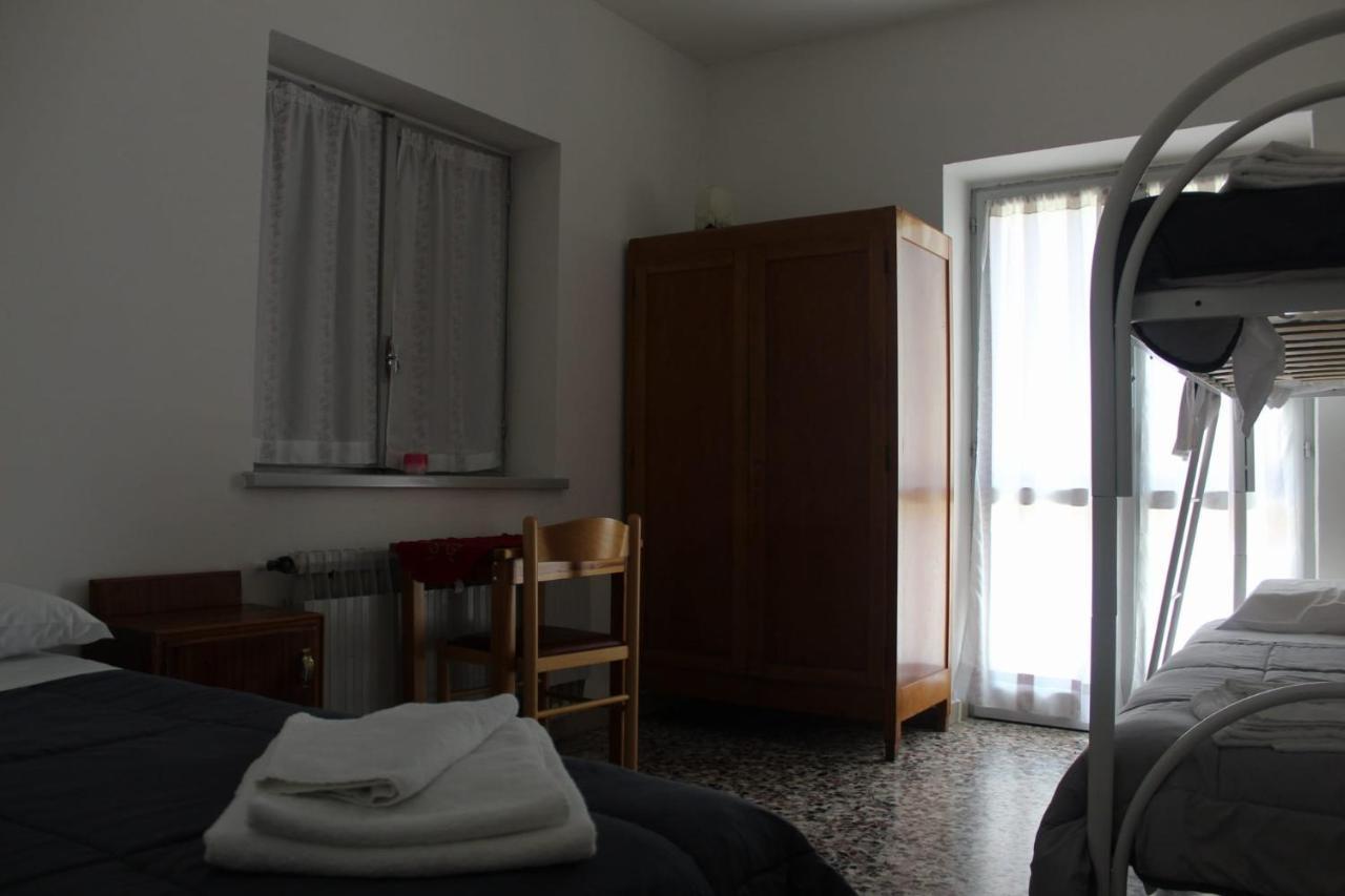 Hotel Casa Per Ferie Beatorosaz Cesana Torinese Exterior foto
