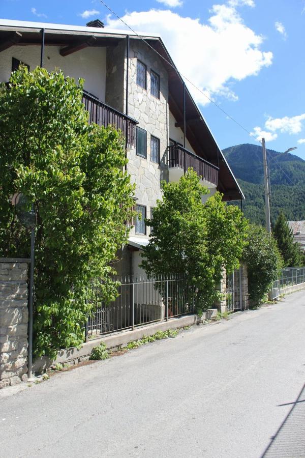 Hotel Casa Per Ferie Beatorosaz Cesana Torinese Exterior foto